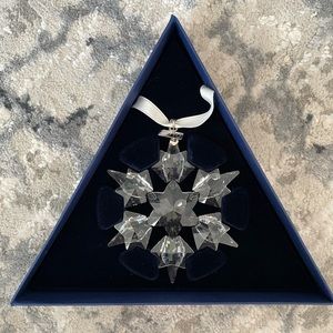 Swarovski 2010 Snowflake Ornament